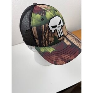 Marvel Punisher Camo Trucker Hat Mens Bioworld Snapback Mesh Cap RN115665 OSFM